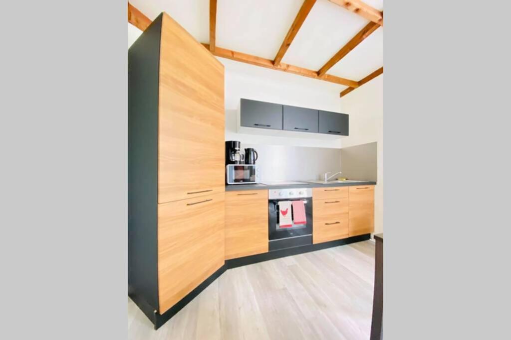 Appartement Rez-De-Chaussee Laon Exterior photo